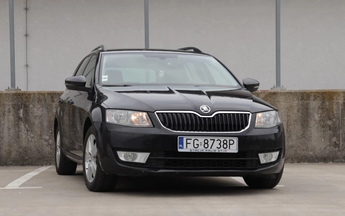 Skoda Octavia cena 39900 przebieg: 210000, rok produkcji 2015 z Miechów małe 742